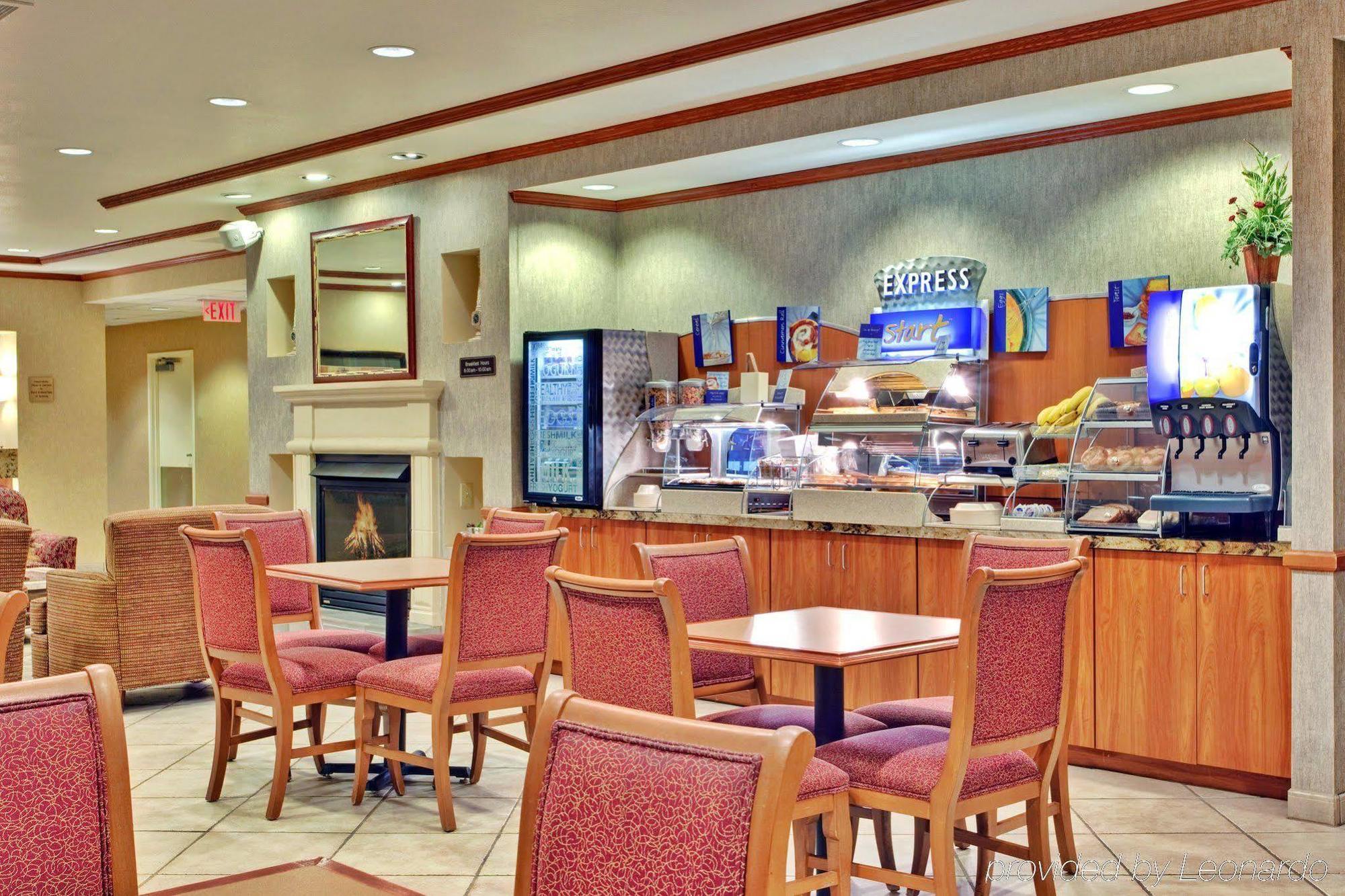 Holiday Inn Express Peoria North - Glendale By Ihg Exterior foto