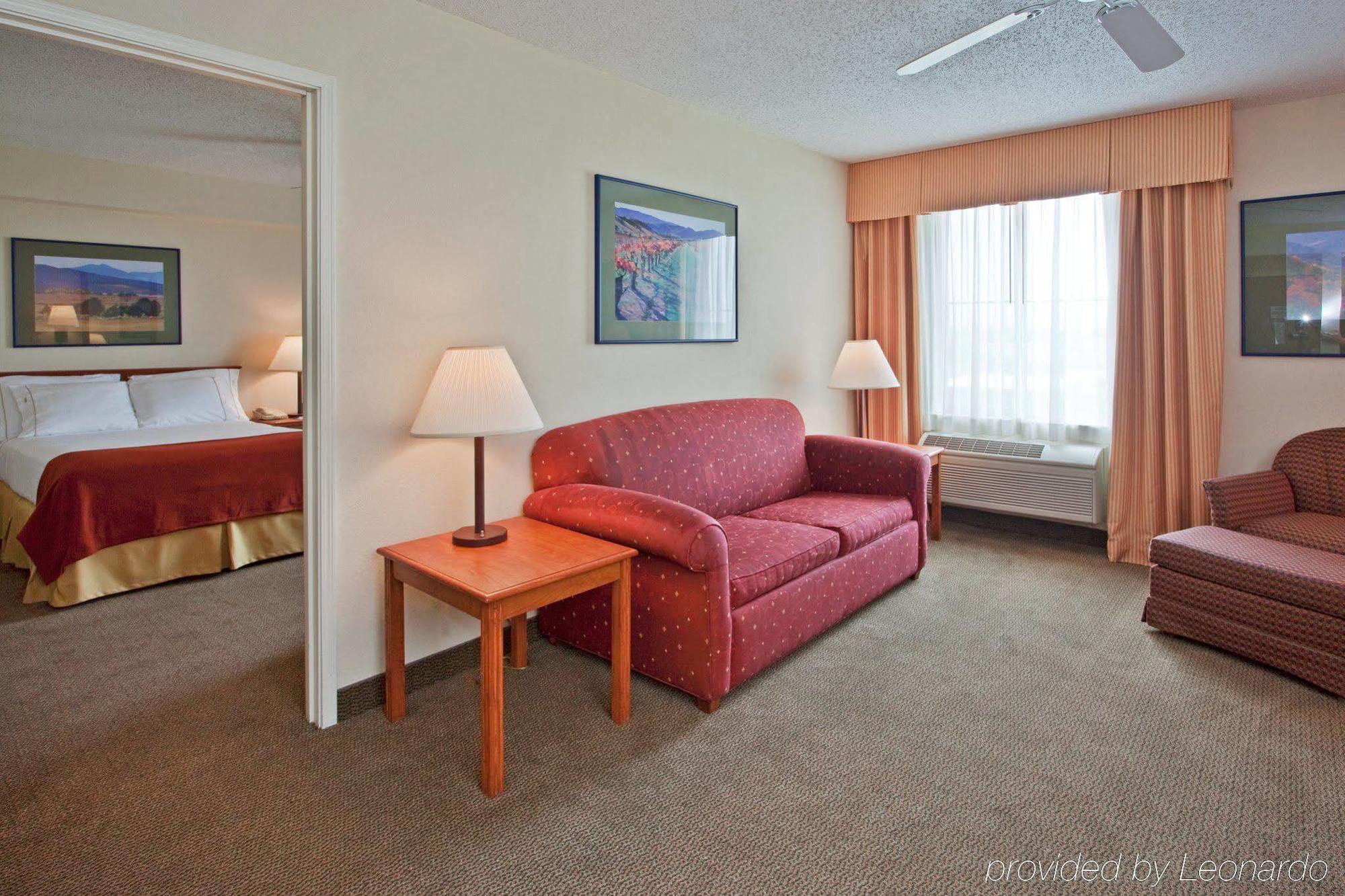 Holiday Inn Express Peoria North - Glendale By Ihg Habitación foto
