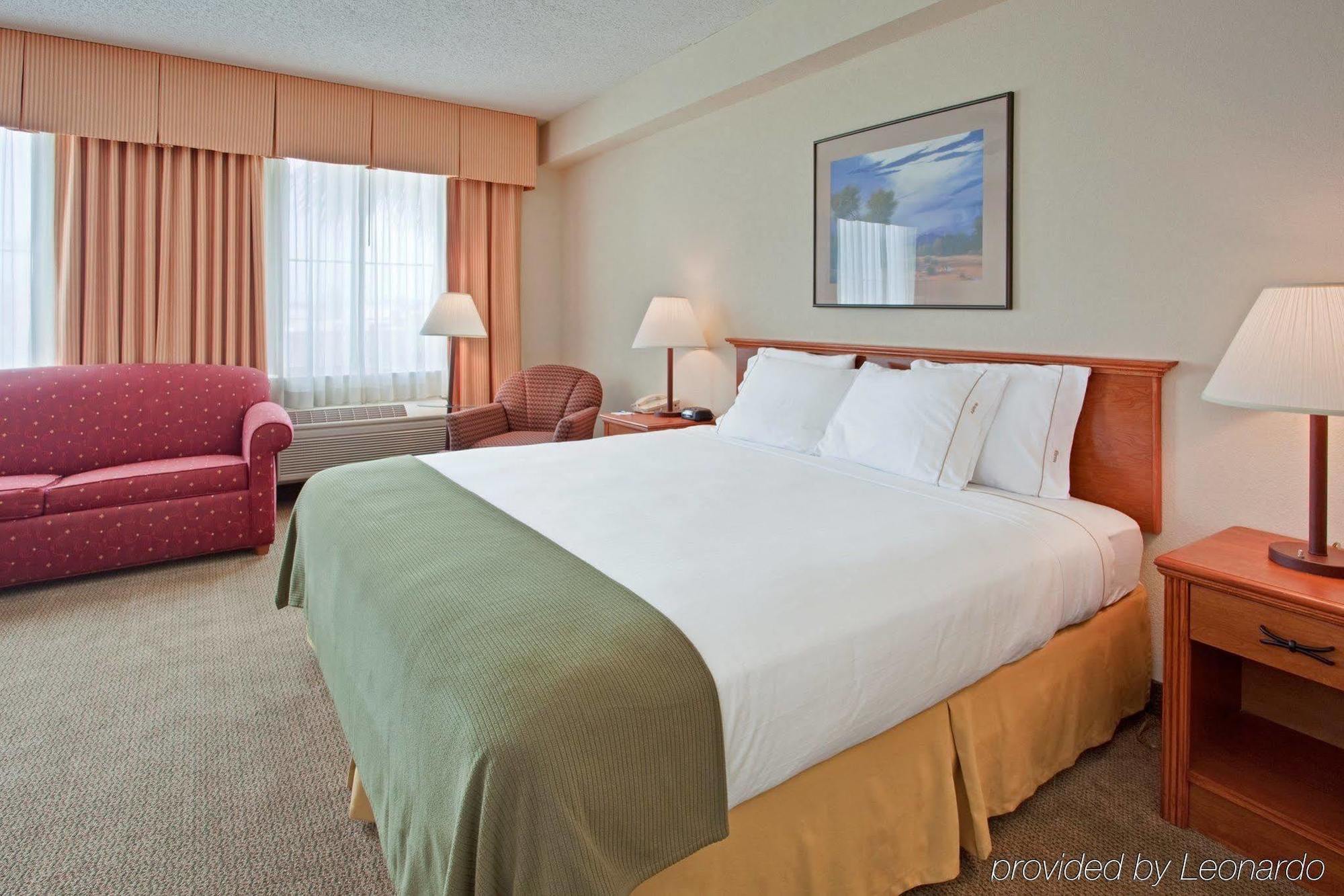 Holiday Inn Express Peoria North - Glendale By Ihg Habitación foto